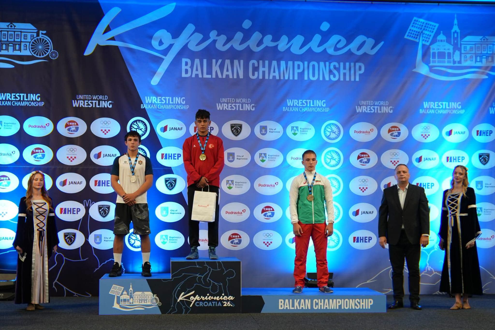 ÇEVRELİ GÜREŞ KULUBÜ GÜREŞÇİSİ BALKAN ŞAMPİYONLUĞU KAZANDI